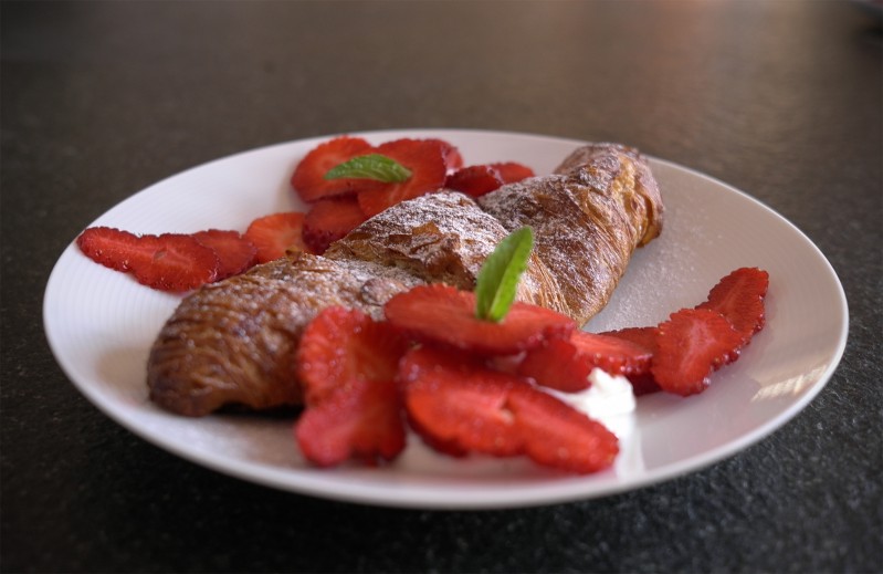 French toast croissant French toast croissant